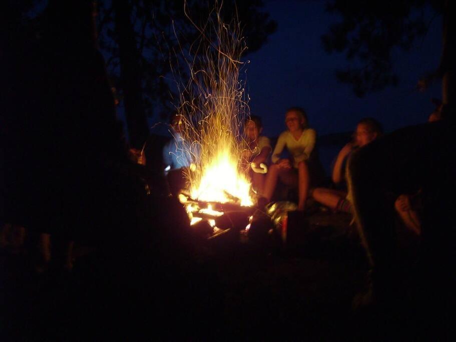 בית הארחה ואלה 	Broken Spur Ranch, Off Gridoasis#Stargazing מראה חיצוני תמונה